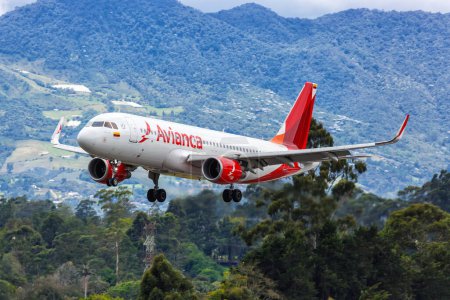 Téléchargez les photos : Medellin (Colombie) - 19 avril 2022 Avianca Airbus A320 avion à l'aéroport Medellin Rionegro (MDE) en Colombie. - en image libre de droit