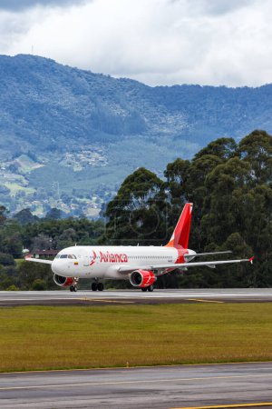 Téléchargez les photos : Medellin (Colombie) - 19 avril 2022 Avianca Airbus A320 avion à l'aéroport Medellin Rionegro (MDE) en Colombie. - en image libre de droit