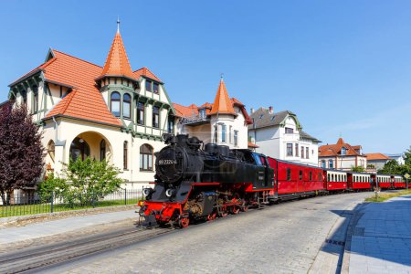 Foto de Baederbahn Molli tren de vapor tren locomotora ferrocarril en Bad Doberan, Alemania - Imagen libre de derechos