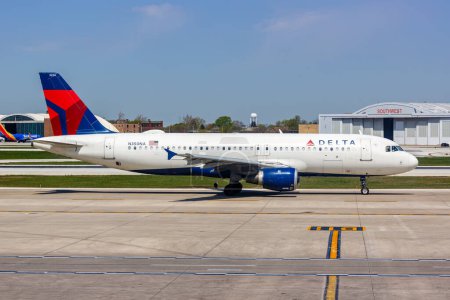 Photo for Chicago, United States - May 4, 2023: Delta Air Lines Airbus A320 airplane at Chicago Midway Airport (MDW) in the United States. - Royalty Free Image
