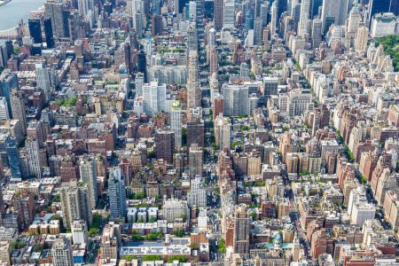 Téléchargez les photos : New York skyline gratte-ciel de Manhattan immobilier vue aérienne photo aux États-Unis - en image libre de droit