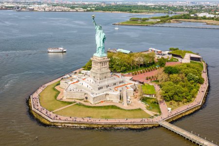 Téléchargez les photos : New York Statue de la Liberté vue aérienne photo aux États-Unis - en image libre de droit