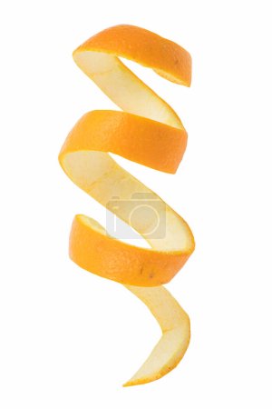 Einfache Orangenschale auf weißem Hintergrund. Vitamin C, Schönheit Gesundheit Hautkonzept