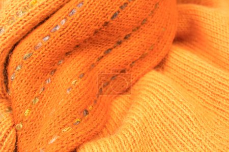 Téléchargez les photos : Pull en laine tricoté. Un tas de tricot hiver, vêtements d'automne, pulls, tricot, espace pour le texte - en image libre de droit
