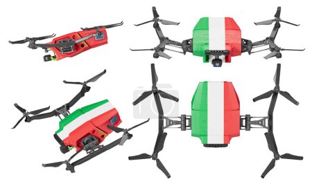 Das Foto zeigt ein Quartett von Drohnen, jede geschmückt mit den Symbolen Grün, Weiß und Rot, die sich vor dem dunklen Himmel abzeichnen.