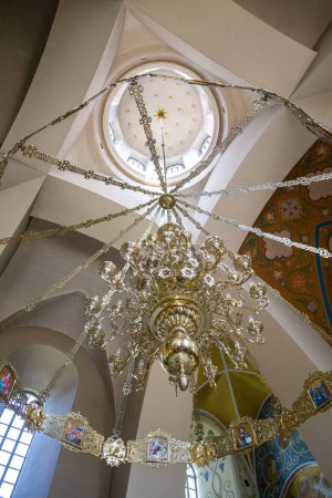 Foto de Vilna, Lituania 15 de agosto de 2023. La Iglesia Ortodoxa de San Constantino y San Miguel, interior - Imagen libre de derechos