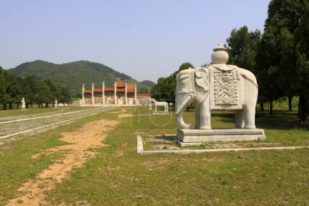 Foto de ZUNHUA MAY 18Dragon and Phoenix Gate and stone animal in the Eastern Tombs of the Qing Dynasty on may 18, 2014, Zunhua county, Hebei Province, China. - Imagen libre de derechos