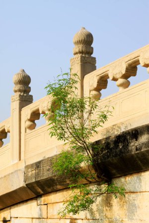 Téléchargez les photos : Bridge railings in ancient China, closeup of photo - en image libre de droit