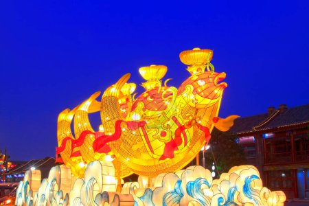 Téléchargez les photos : Traditional Chinese style lanterns - Carp, closeup of photo - en image libre de droit