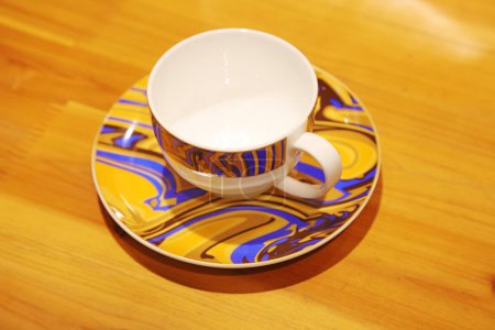 Téléchargez les photos : Vaisselle en céramique exquise dans un magasin, Chine - en image libre de droit