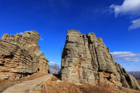 Téléchargez les photos : Landscape of ashhatu Stone Forest in Keshiketeng World Geopark, Inner Mongolia - en image libre de droit