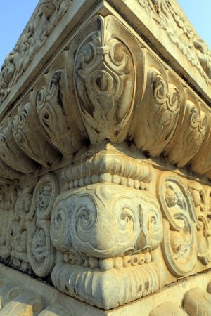 Foto de Qing Dynasty Royal Mausoleum stone carving texture, Yi County, Hebei Province, China - Imagen libre de derechos
