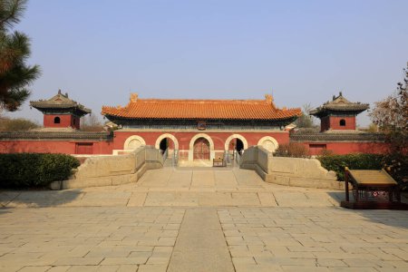 Foto de Architectural landscape of ancient temples, Yi County, Hebei Province, Chin - Imagen libre de derechos