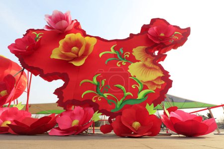 Téléchargez les photos : Lanterne du modèle de carte de la Chine - en image libre de droit