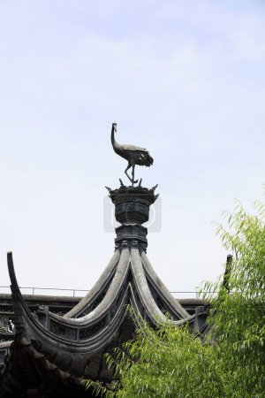 Foto de Escultura de arquitectura antigua en el techo en Yu Garden, Shanghai, China - Imagen libre de derechos
