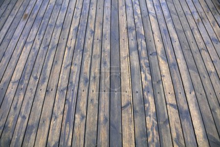 Foto de Suelo de madera mojado primer plano de la foto - Imagen libre de derechos