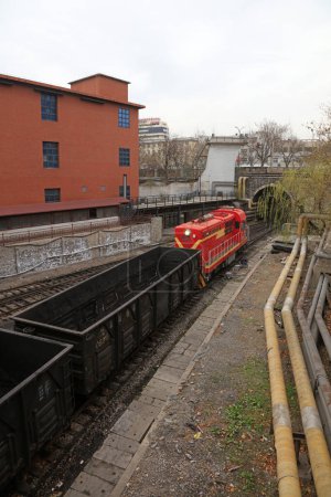 Foto de Tren del carbón que funciona en ferrocarril, Tangshan, China - Imagen libre de derechos