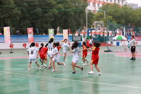 Téléchargez les photos : Comté de Luannan, Chine - Le 16 août 2019 : Chine Match de handball junior U Series Competition Site, comté de Luannan, province du Hebei, Chine - en image libre de droit