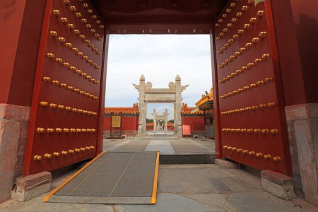 Foto de Paisaje arquitectónico de la dinastía Qing en China, Ditan Park, Beijing, China - Imagen libre de derechos