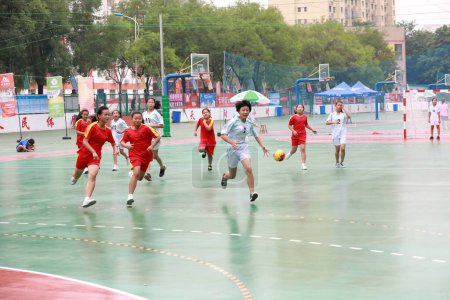 Téléchargez les photos : Comté de Luannan, Chine - Le 16 août 2019 : Chine Match de handball junior U Series Competition Site, comté de Luannan, province du Hebei, Chine - en image libre de droit