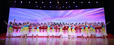 Foto de 27 de septiembre de 2019 - Tangshan City, China: escena del concierto de la canción, Tangshan City, Hebei Province, China, Tangshan City, Hebei Province, China. - Imagen libre de derechos