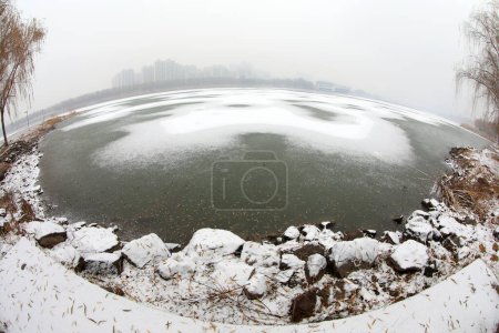Foto de Paisaje natural de ríos en invierno, norte de China - Imagen libre de derechos
