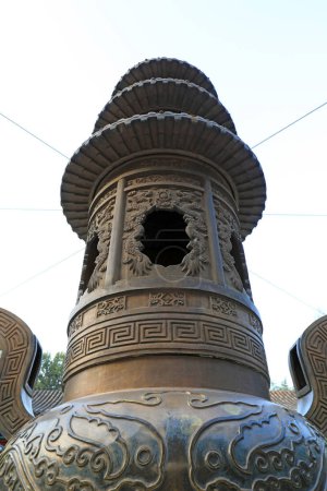 Téléchargez les photos : Pékin, Chine - 3 octobre 2020 : Encens antiques dans les temples, Pékin - en image libre de droit