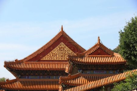 Téléchargez les photos : Architecture traditionnelle chinoise dans le palais d'été, Pékin - en image libre de droit