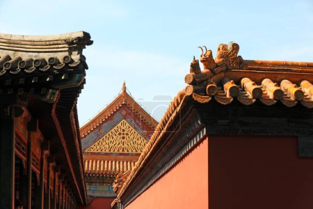 Téléchargez les photos : Architecture traditionnelle chinoise dans le palais d'été, Pékin - en image libre de droit
