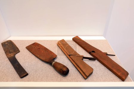 Téléchargez les photos : Les outils traditionnels chinois sont dans une salle d'exposition en Chine du Nord - en image libre de droit
