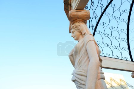 Téléchargez les photos : Ville de Tangshan, province du Hebei, Chine - 4 novembre 2020 : Sculpture européenne de femmes sexy par excellence - en image libre de droit