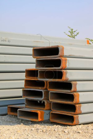Stahlträger auf Baustelle, Nahaufnahme von Foto