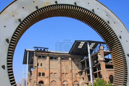 Trümmer der Fabrik und der Ringrahmenstruktur, Nahaufnahme von phot