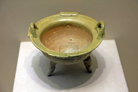 Chinese ancient ceramic ware