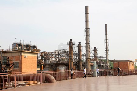Stahlrohr in der Fabrik Nahaufnahme von Foto