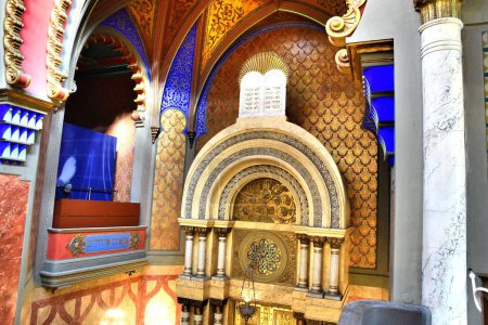 Foto de 1* Jerusalem Synagogue in Prague. It was built in 1906. Named Jubilee in honor of Emperor Franz Joseph I. Partially destroyed during the war of 1939  1945. The restoration began in 1992. - Imagen libre de derechos