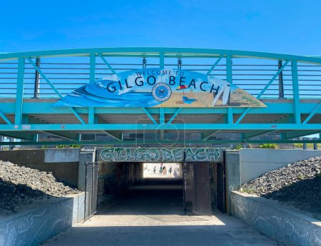 Téléchargez les photos : Babylon, New York, États-Unis - 14 mai 2023 : Tunnel sous Ocean Parkway pour entrer dans Gilgo Beach et l'océan Atlantique. - en image libre de droit
