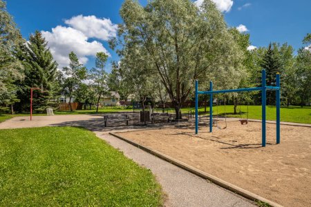Téléchargez les photos : Meadowlark Park est situé dans le quartier Adelaide Churchill de Saskatoon.. - en image libre de droit