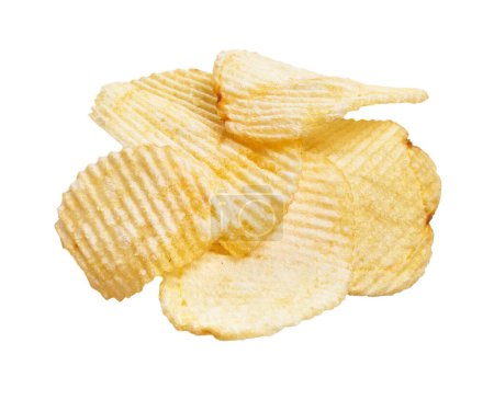 Foto de Una pila de papas fritas doradas y crujientes aisladas sobre un fondo blanco, lo que implica una deliciosa merienda. - Imagen libre de derechos