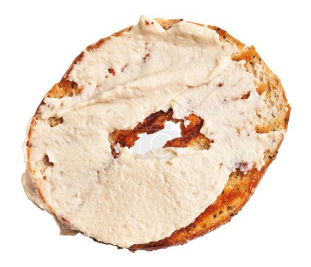 Téléchargez les photos : Vue du dessus d'un bagel à tartiner au fromage à la crème isolé sur fond blanc - en image libre de droit
