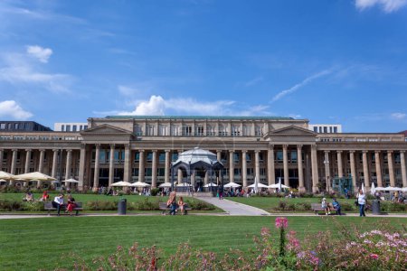 Photo for SUTTGART, GERMANY - AUGUST 29, 2022: On the main square in Stuttgart, summer day - Royalty Free Image