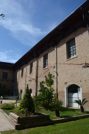 Téléchargez les photos : L'ancienne usine de tabac de Borgo Cafasso, Capaccio Paestum, Italie, 5 avril 2024. - en image libre de droit