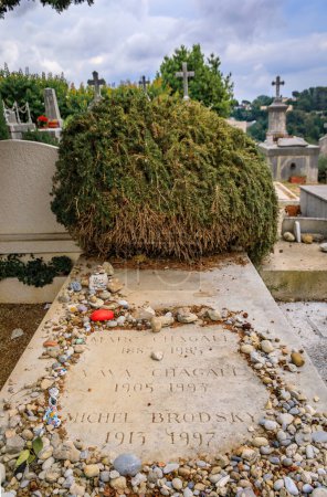 Photo for Saint Paul de Vence, France - May 24, 2023: Tomb of the famous Russian French artist Marc Chagall, buried in the South of France at a village cemetery - Royalty Free Image