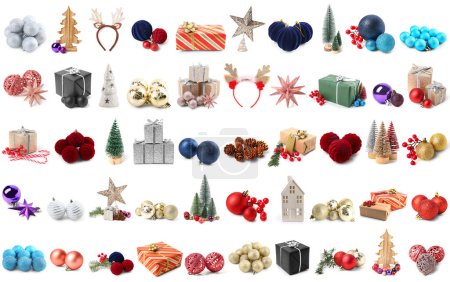 Foto de Conjunto de muchas decoraciones navideñas aisladas en blanco - Imagen libre de derechos