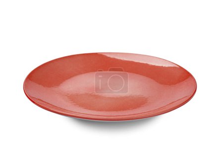 Téléchargez les photos : Plaque céramique rouge isolée sur fond blanc - en image libre de droit