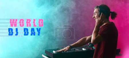 Téléchargez les photos : Male dj playing music in nightclub. Banner for World DJ Day - en image libre de droit