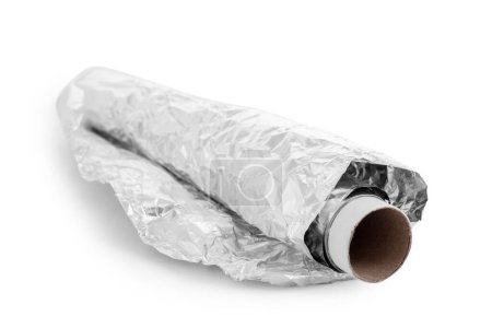 Rollo de papel de aluminio aislado sobre fondo blanco