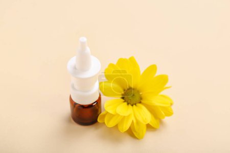 Photo for Nasal drops with daisy flower on beige background, closeup. Seasonal allergy concept - Royalty Free Image