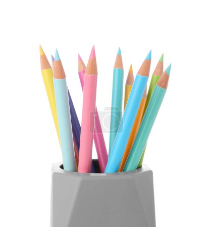 Foto de Soporte con muchos lápices de colores aislados sobre fondo blanco - Imagen libre de derechos