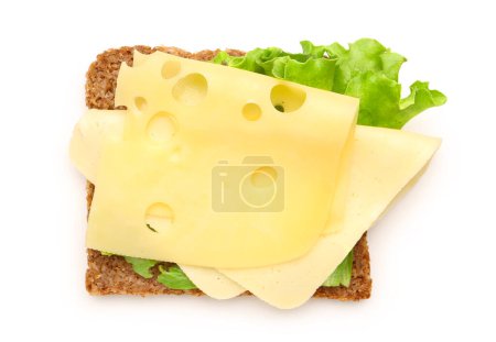 Leckeres Sandwich mit Käse und Salat auf weißem Hintergrund